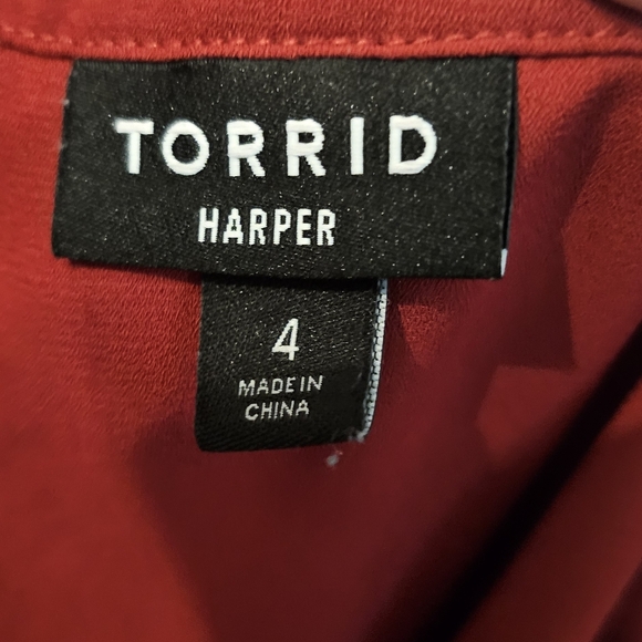 Torrid Elegant Red Women's Top Ruched Sleeves 4X - Picture 5 of 5